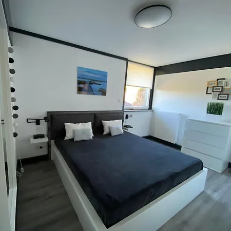 Holiday home Freistehendes In Tossens Mit Terrasse Butjadingen