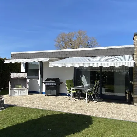 Holiday home Freistehendes In Tossens Mit Terrasse Butjadingen